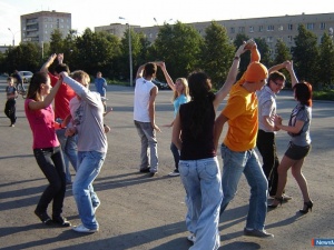 "Summer flashmob dance"